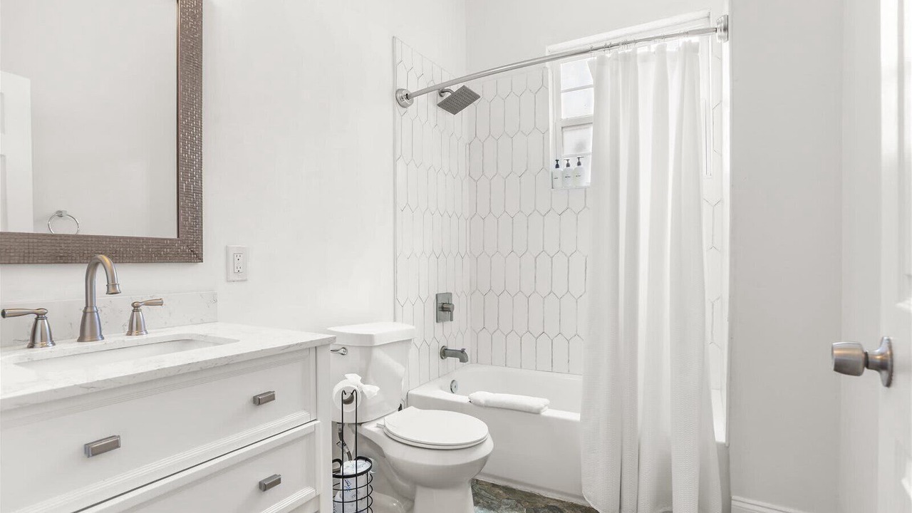 Photo of Bathroom in Mid-City