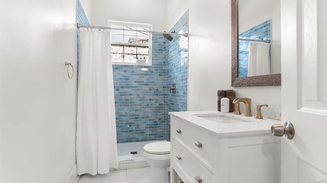 Photo of Bathroom in Mid-City