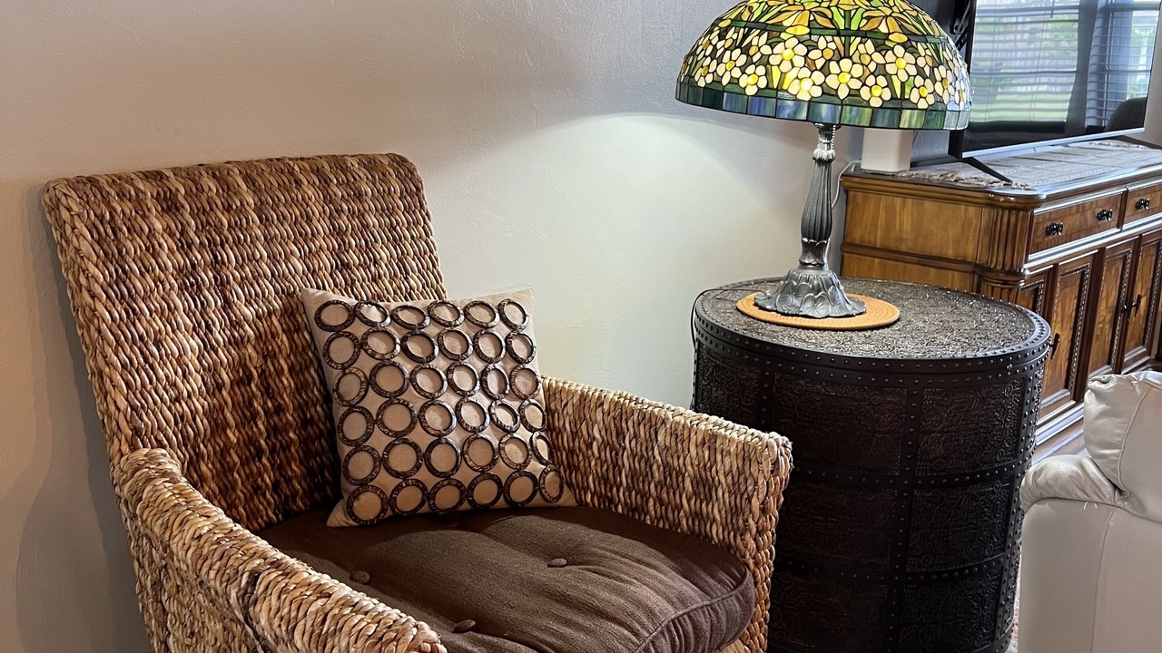 Photo of Livingroom in Willoughby Acres