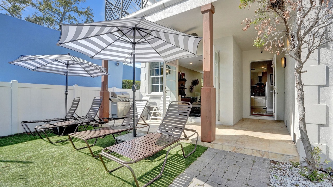Photo of Patio Balcony in Tarpon River