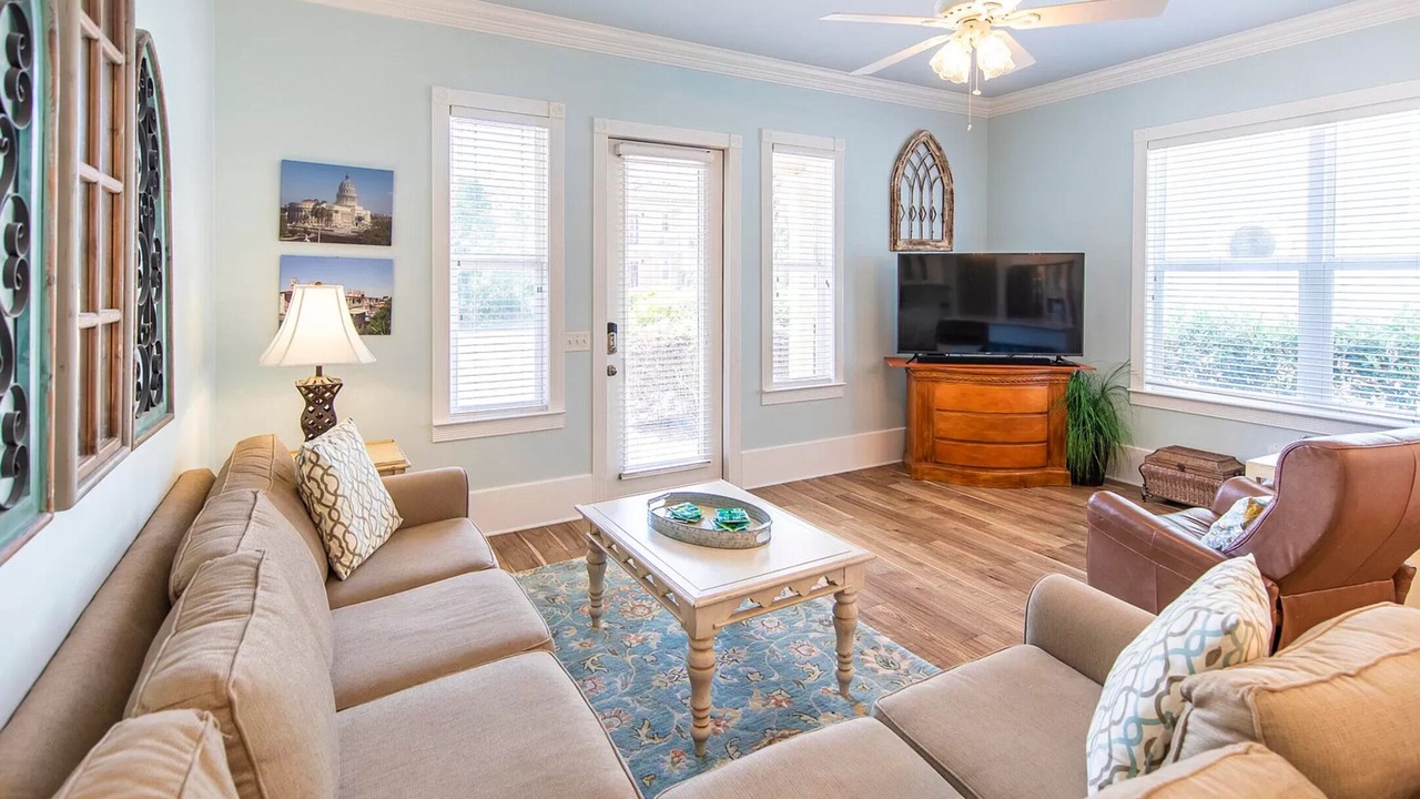 Photo of Livingroom in Fort Bay