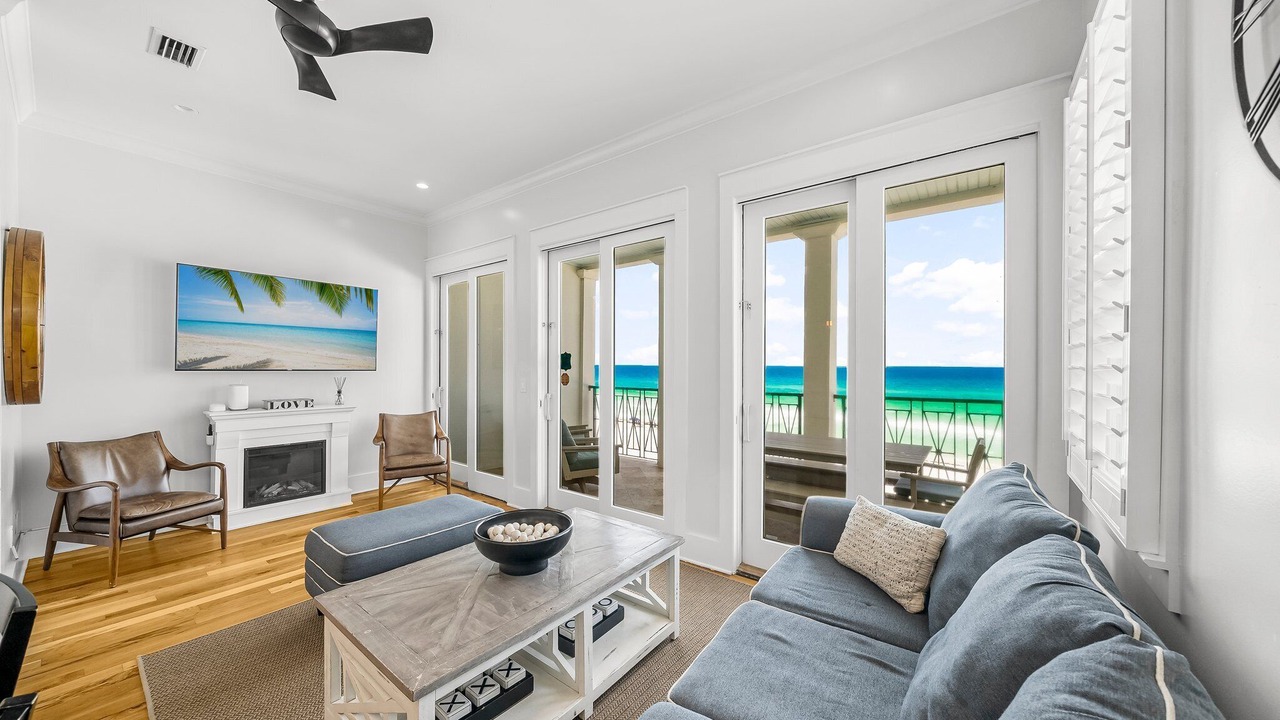 Photo of Livingroom in Frangista Beach