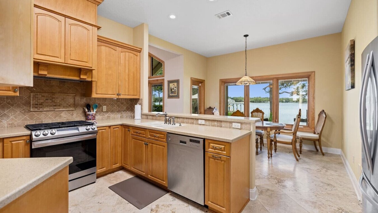 Photo of Kitchen in Mary Esther