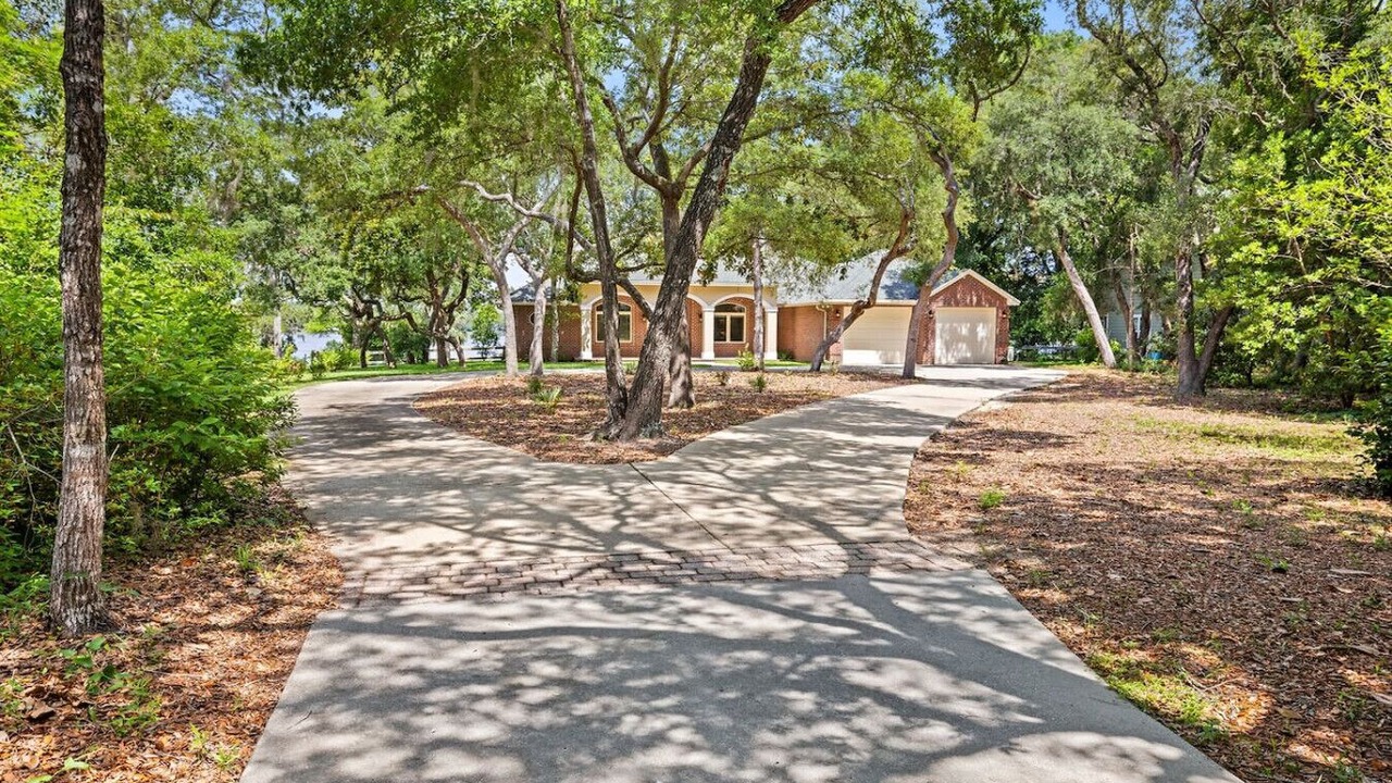 Photo of Outdoor in Mary Esther