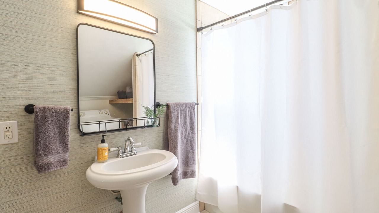 Photo of Bathroom in Old Town