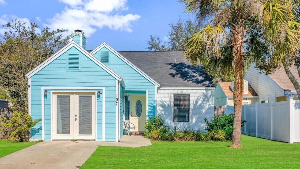 Photo of Outdoor in Dolphin's Cove