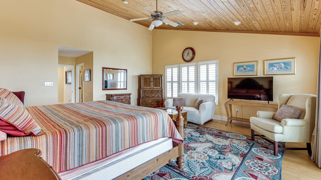 Photo of Bedroom in Alligator Point