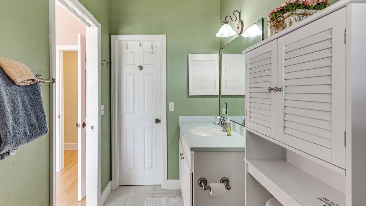 Photo of Bathroom in Alligator Point