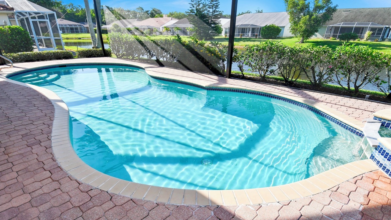 Photo of Outdoor in Crown Pointe