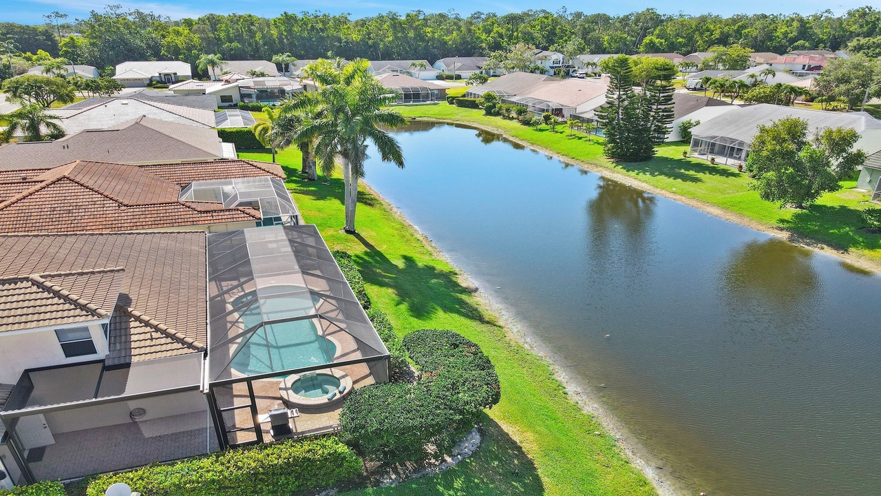 Photo of Outdoor in Crown Pointe