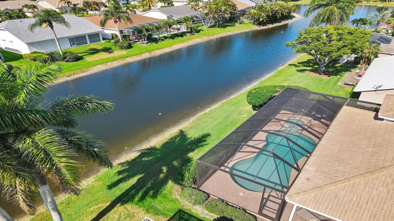 Photo of Outdoor in Crown Pointe