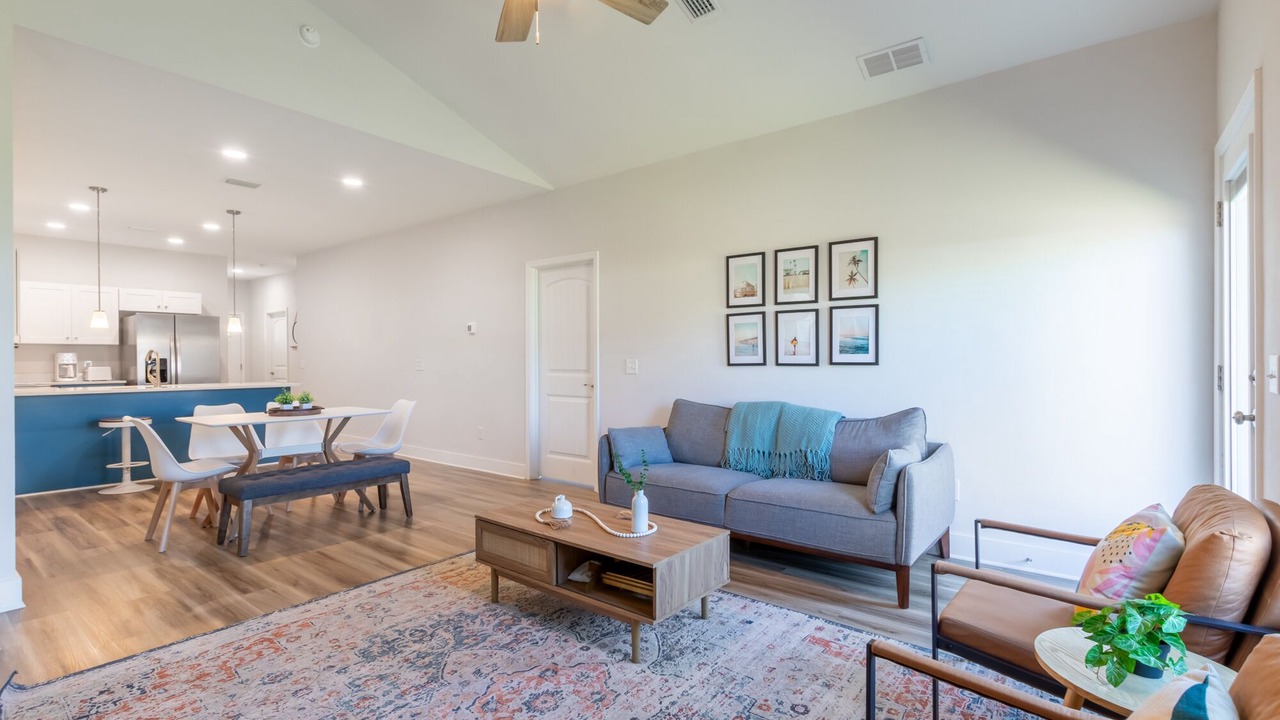 Photo of Livingroom in Ono Island