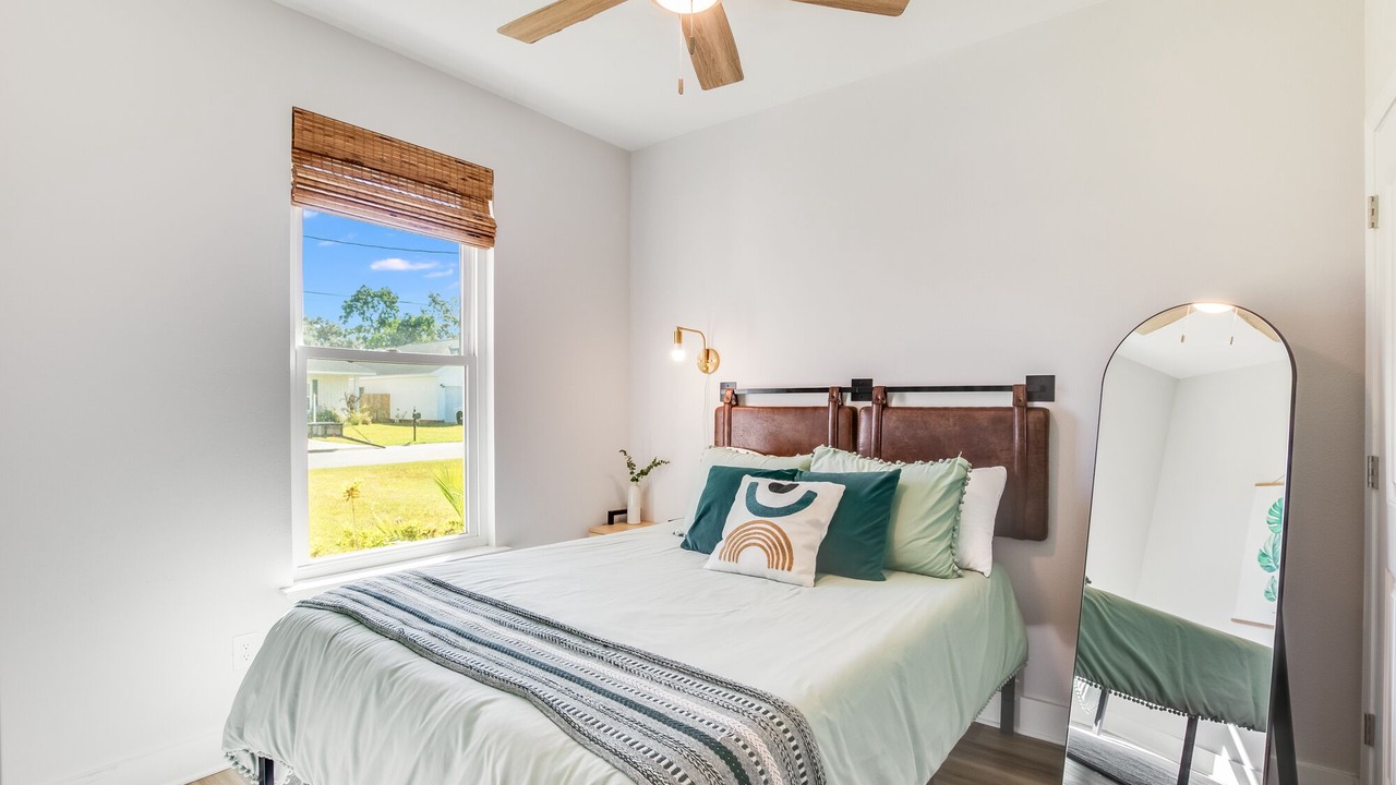 Photo of Bedroom in Ono Island