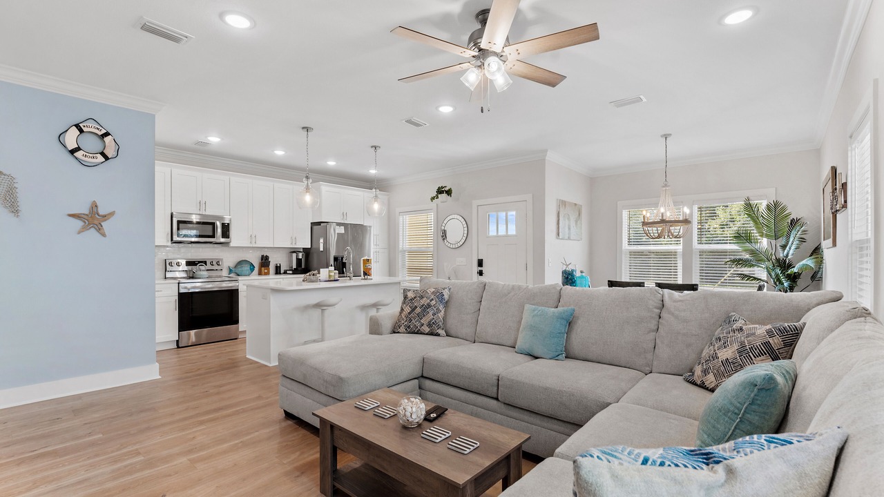 Photo of Livingroom in Riviera Beach