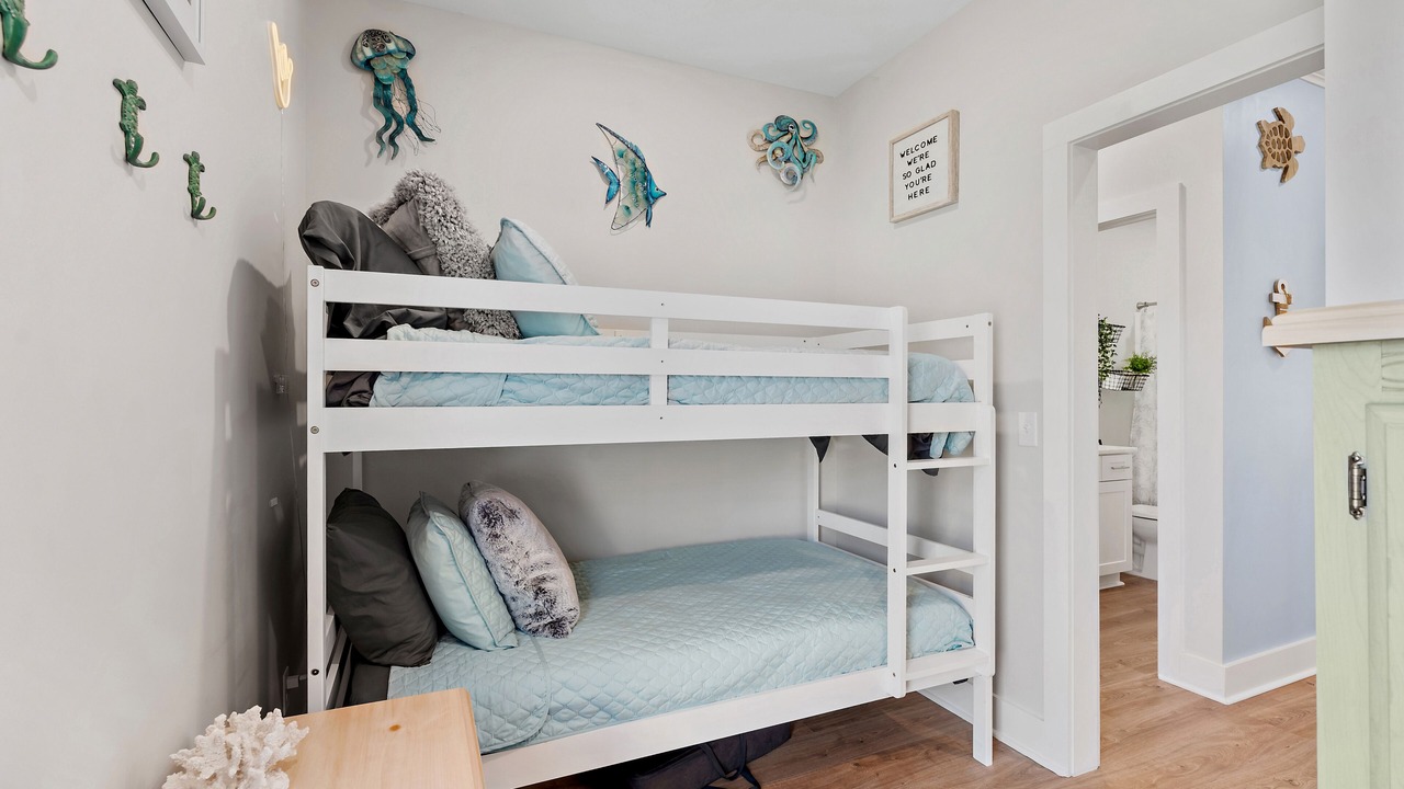 Photo of Bedroom in Riviera Beach