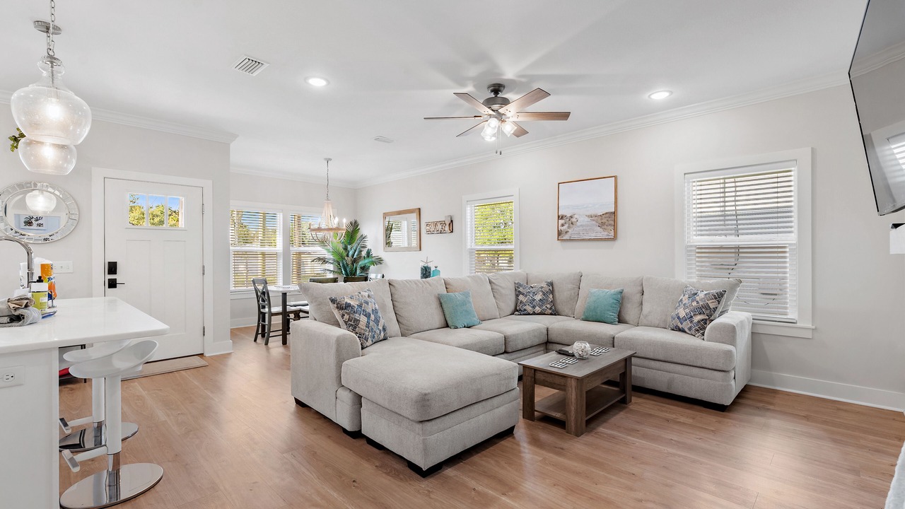 Photo of Livingroom in Riviera Beach