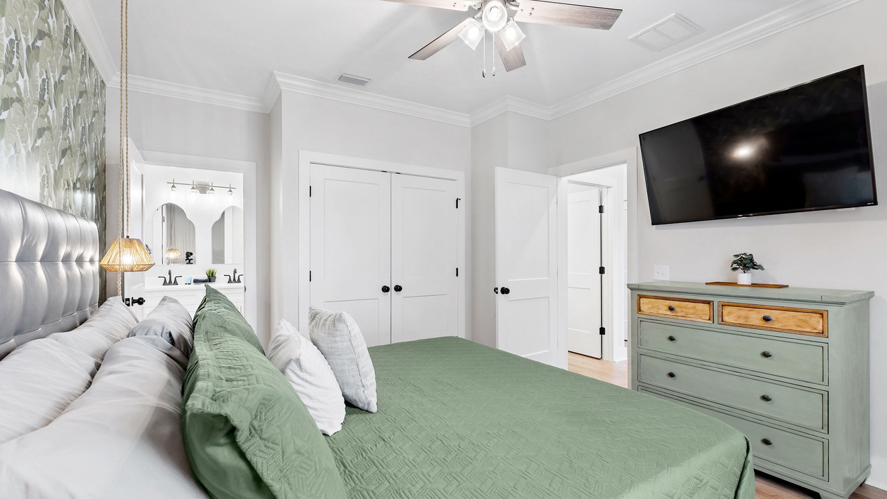 Photo of Bedroom in Riviera Beach