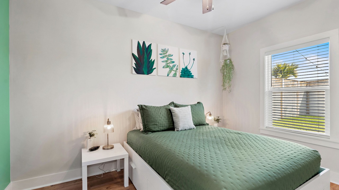 Photo of Bedroom in Riviera Beach