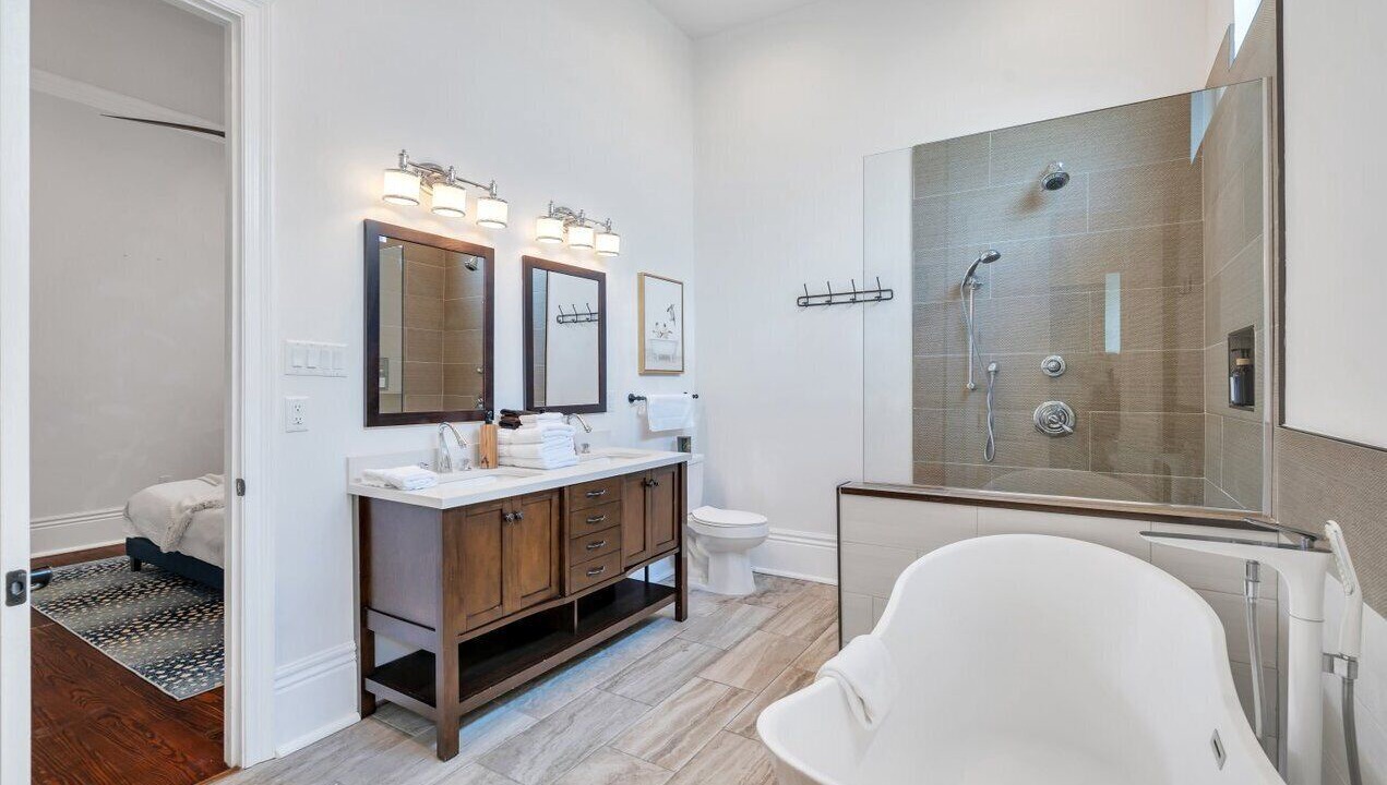 Photo of Bathroom in Esplanade Ridge