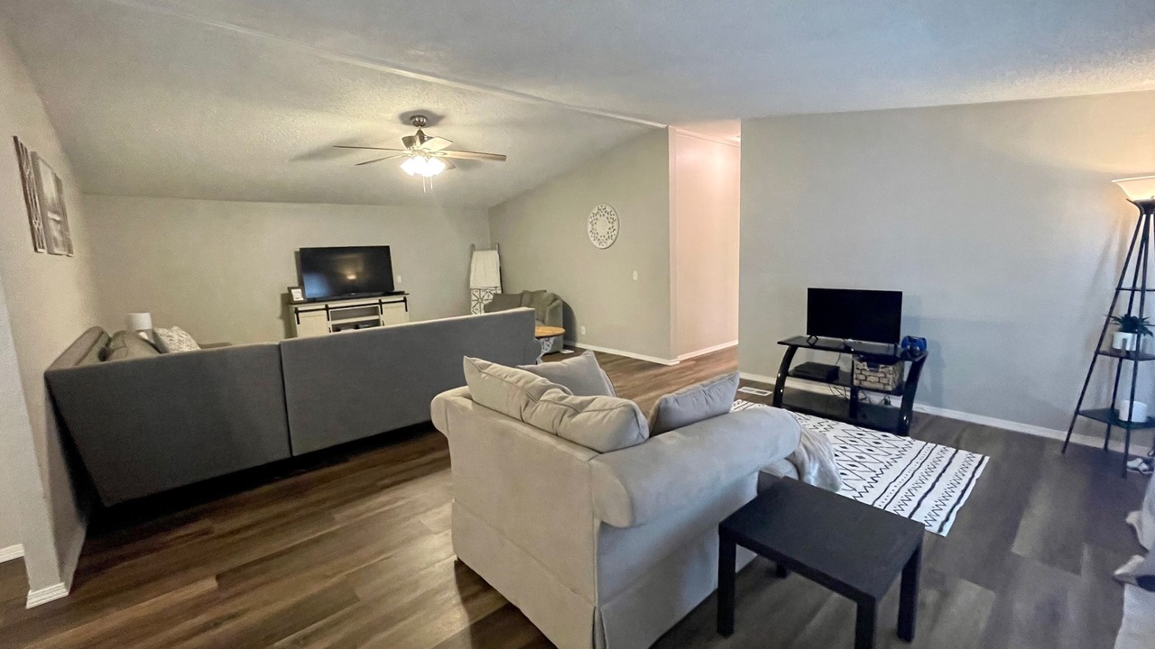 Photo of Livingroom in Mead