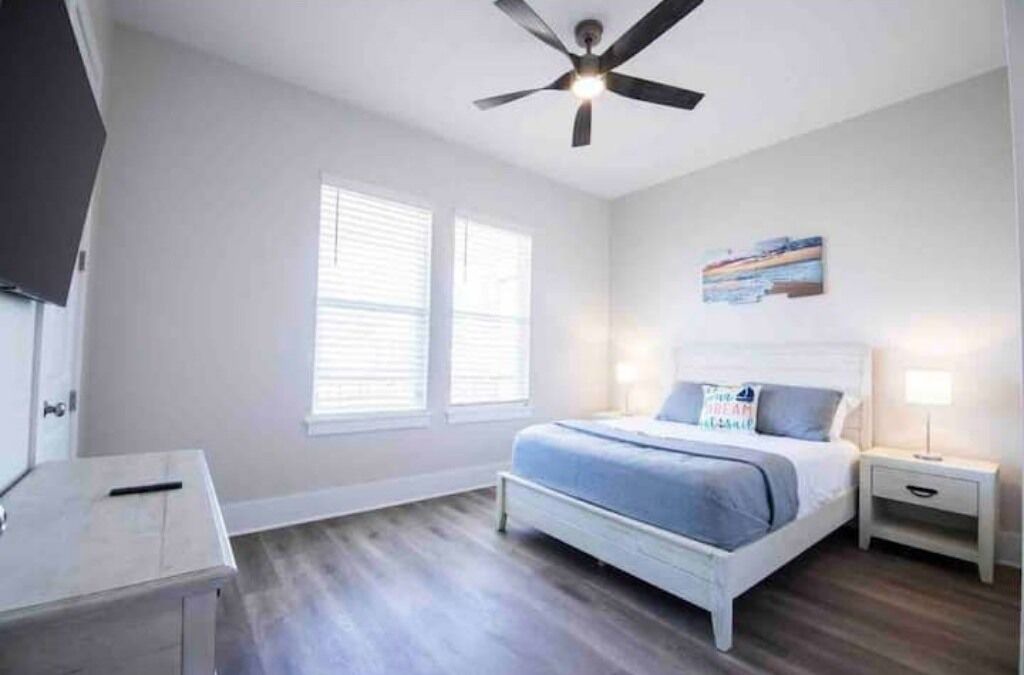 Photo of Bedroom in Mississippi City