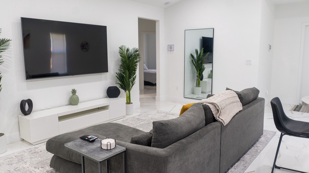 Photo of Livingroom in Old Northwood Historic District