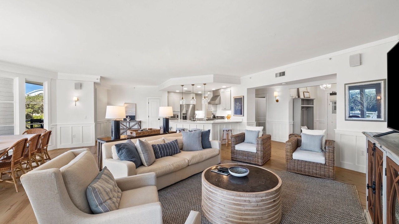 Photo of Livingroom in WaterSound Beach