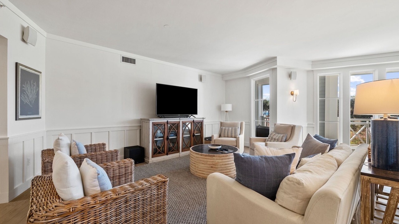 Photo of Livingroom in WaterSound Beach