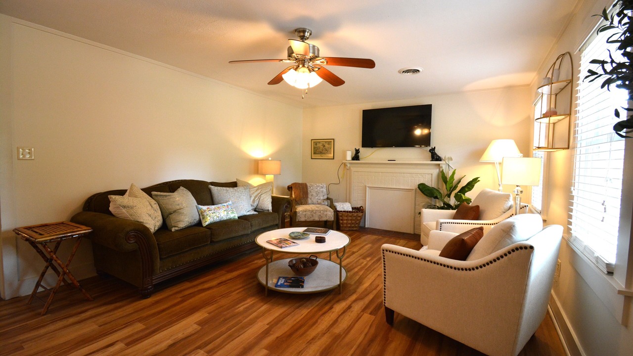 Photo of Livingroom in Tupelo