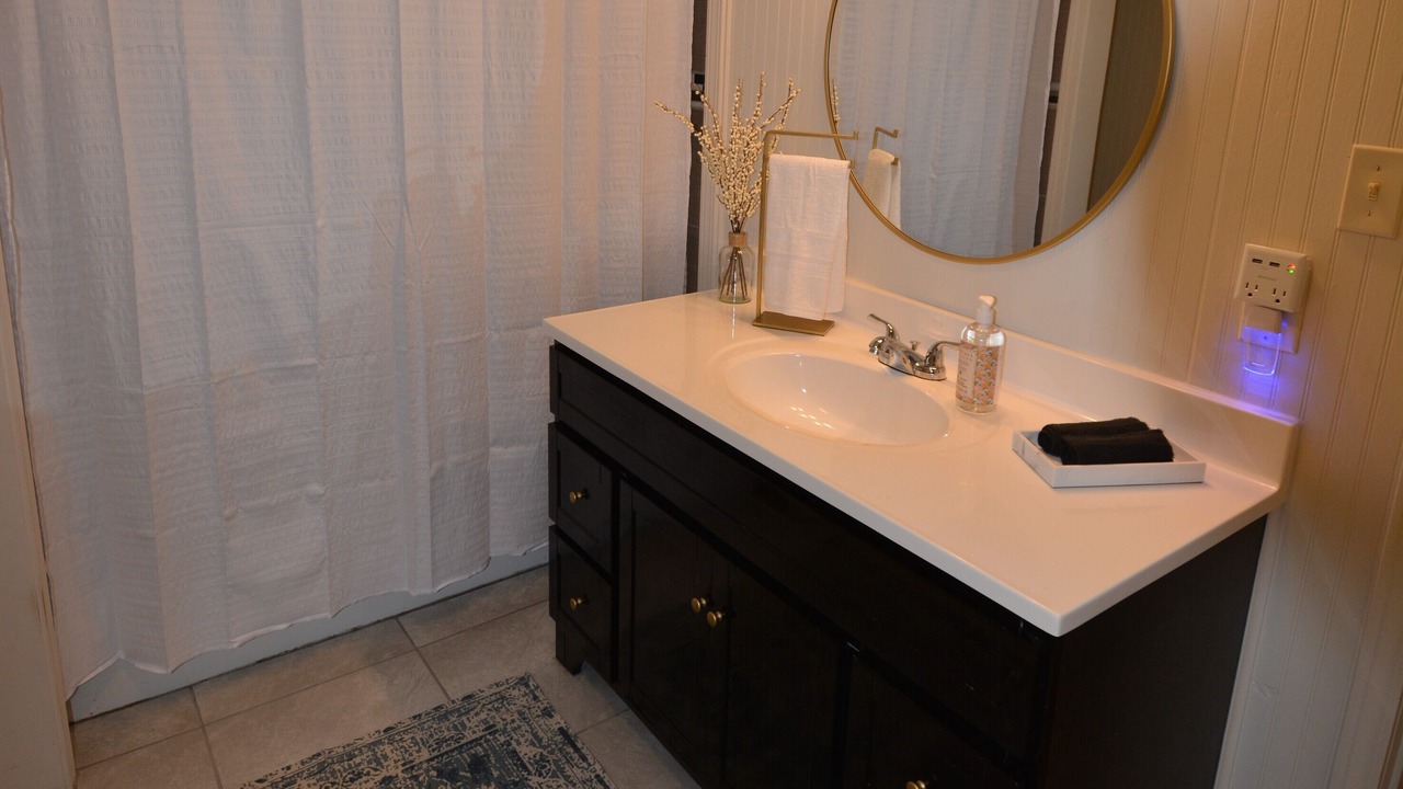 Photo of Bathroom in Tupelo