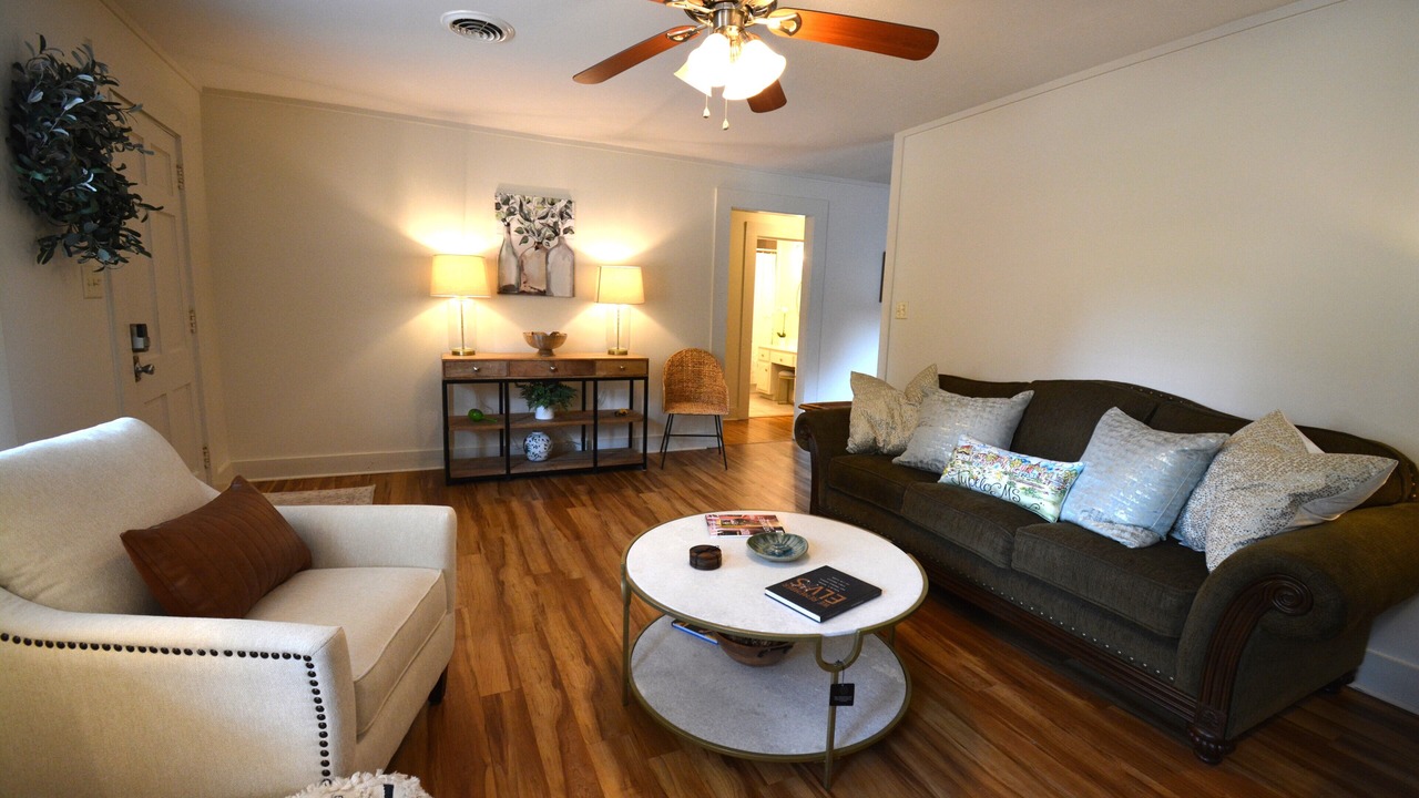 Photo of Livingroom in Tupelo