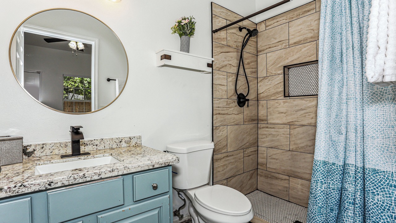 Photo of Bathroom in Northwest Pensacola