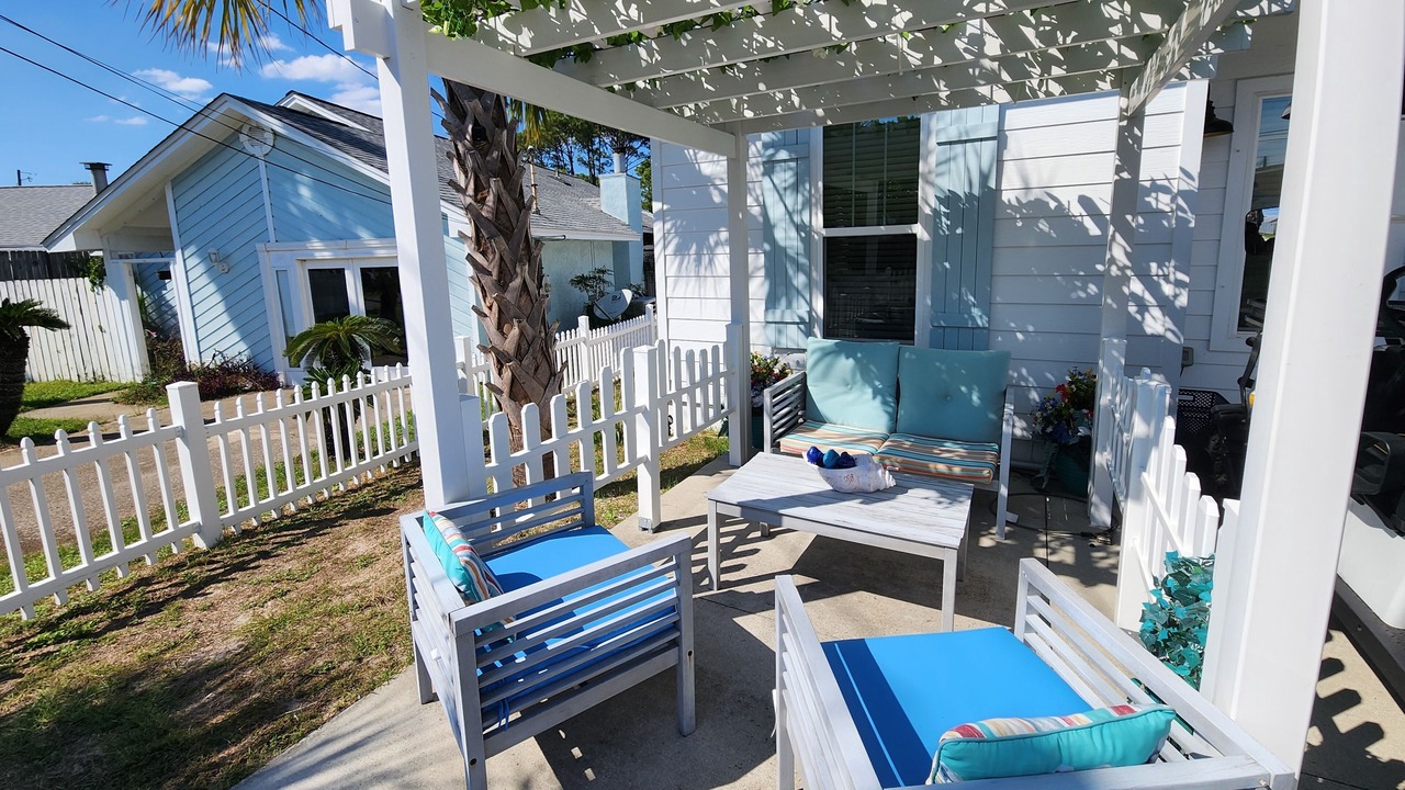 Photo of Patio Balcony in Silver Sands