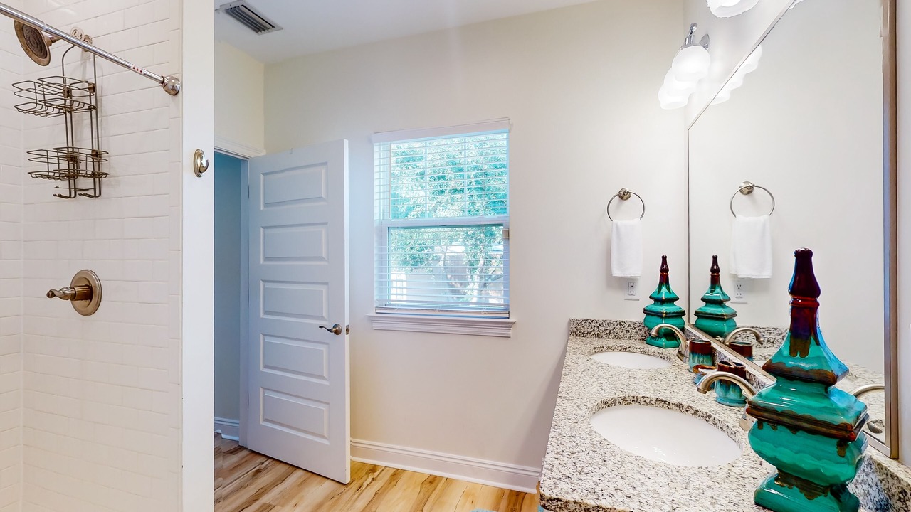 Photo of Bathroom in Silver Sands
