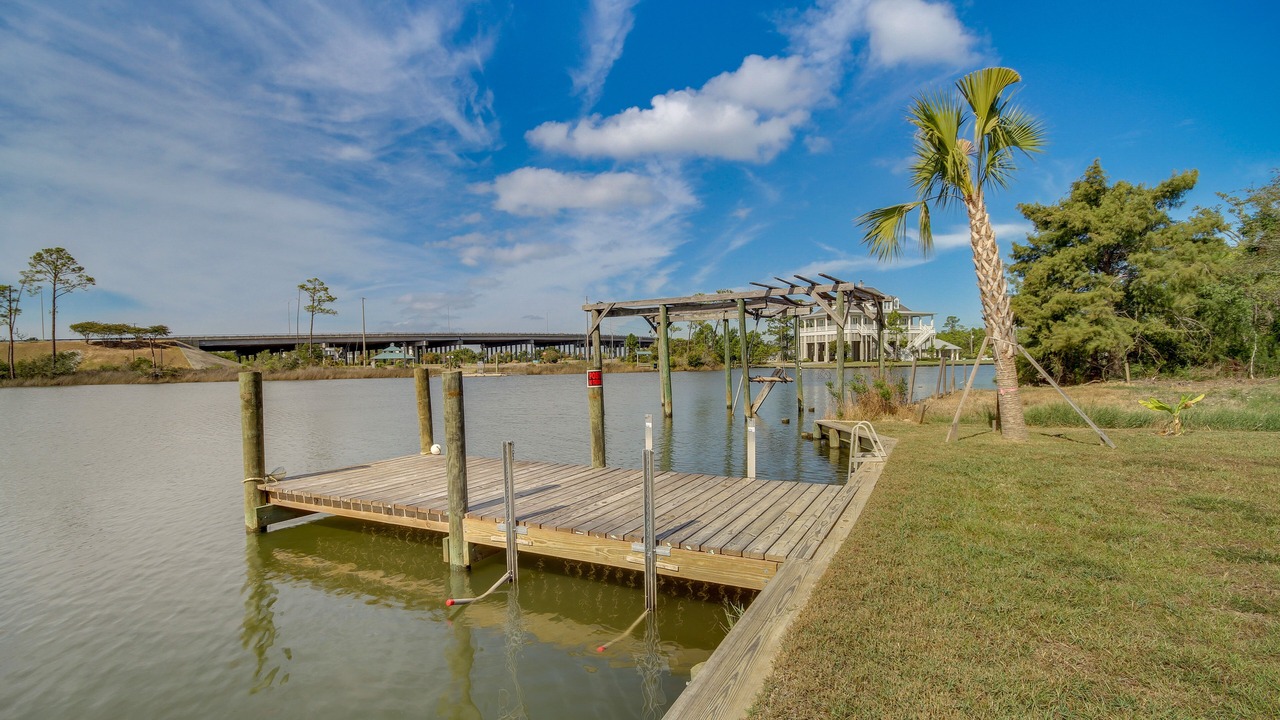 Photo of Outdoor in Henderson Point