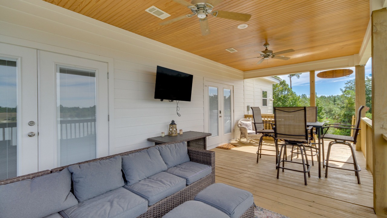 Photo of Outdoor in Henderson Point