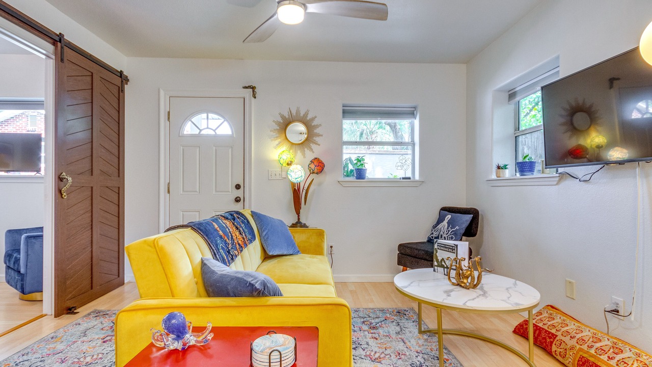 Photo of Livingroom in South Pensacola