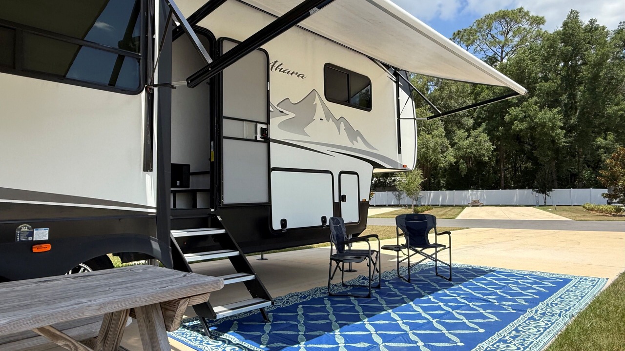 Photo of Outdoor in Bay Lake