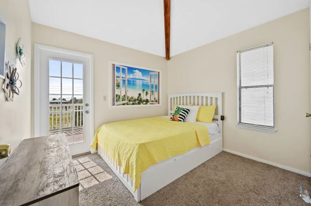 Photo of Bedroom in Lagoon Estates