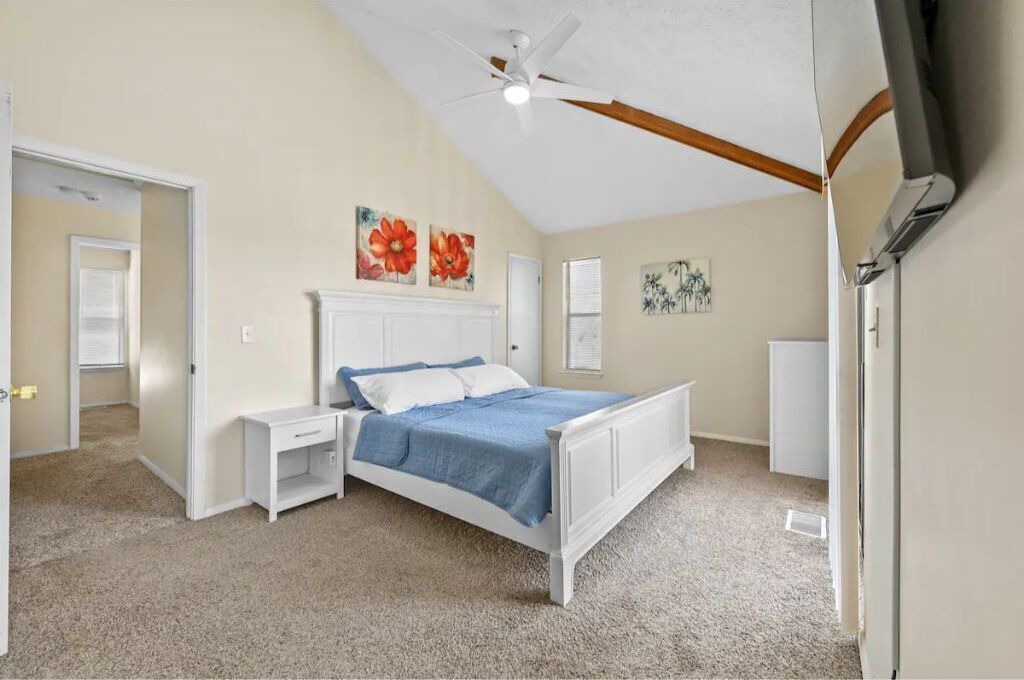Photo of Bedroom in Lagoon Estates