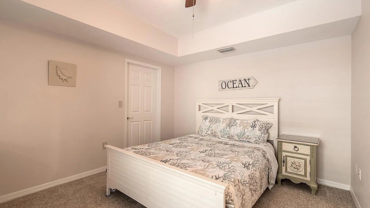 Photo of Bedroom in New Smyrna Beach