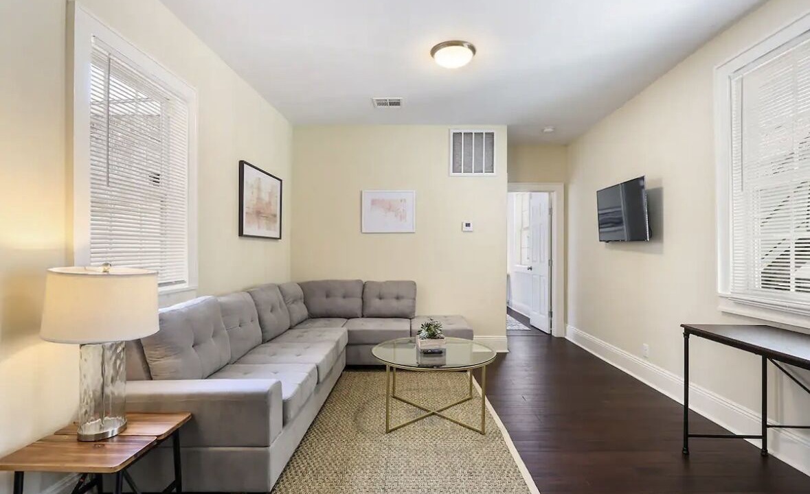 Photo of Livingroom in South 7th Ward