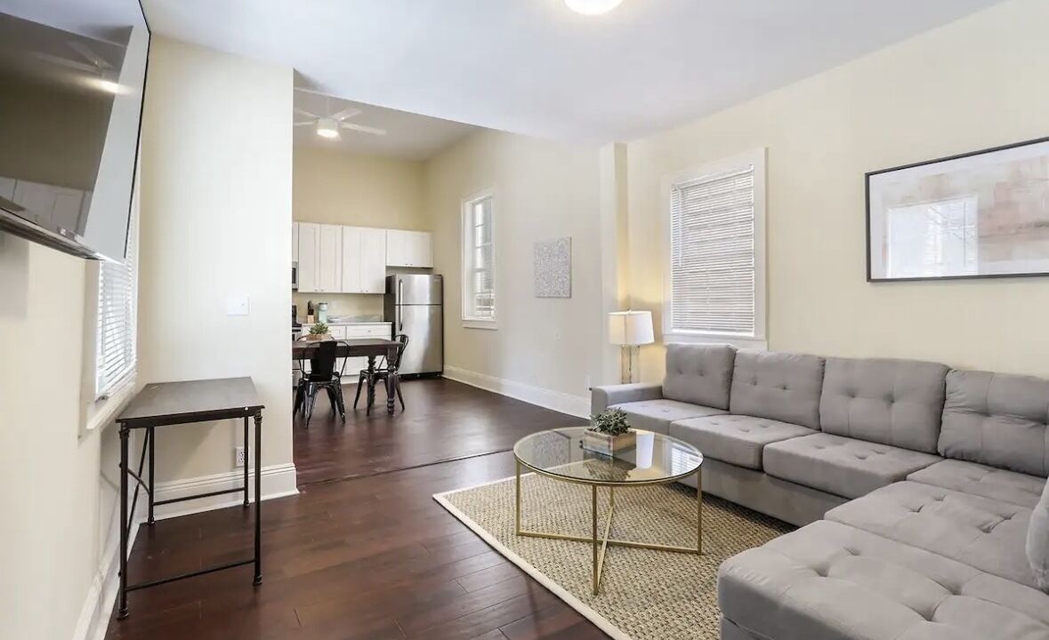 Photo of Livingroom in South 7th Ward