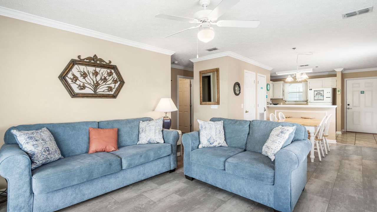 Photo of Livingroom in Bahama Beach