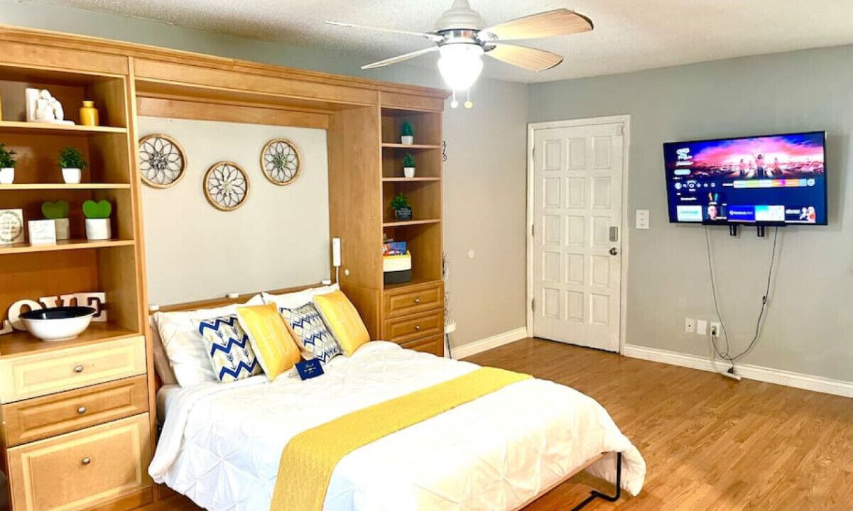 Photo of Bedroom in Tallahassee