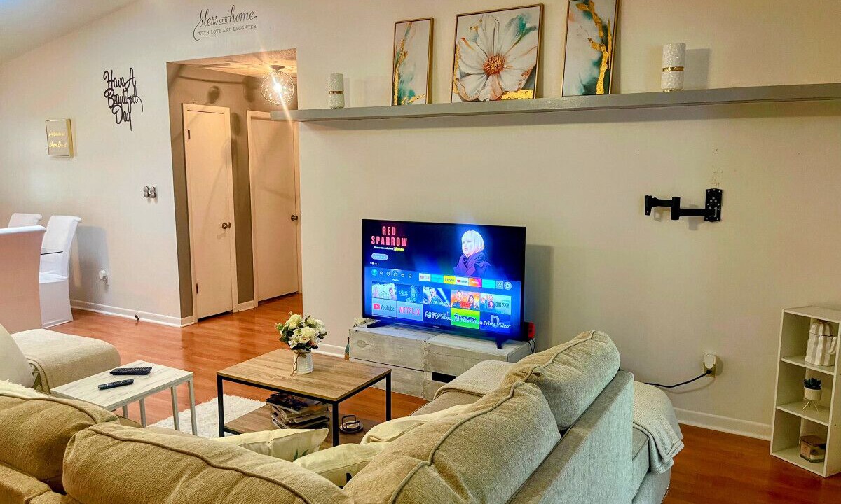 Photo of Livingroom in Tallahassee