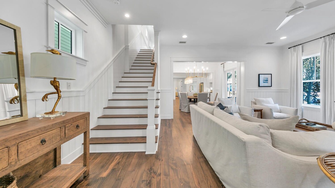 Photo of Livingroom in Forest District