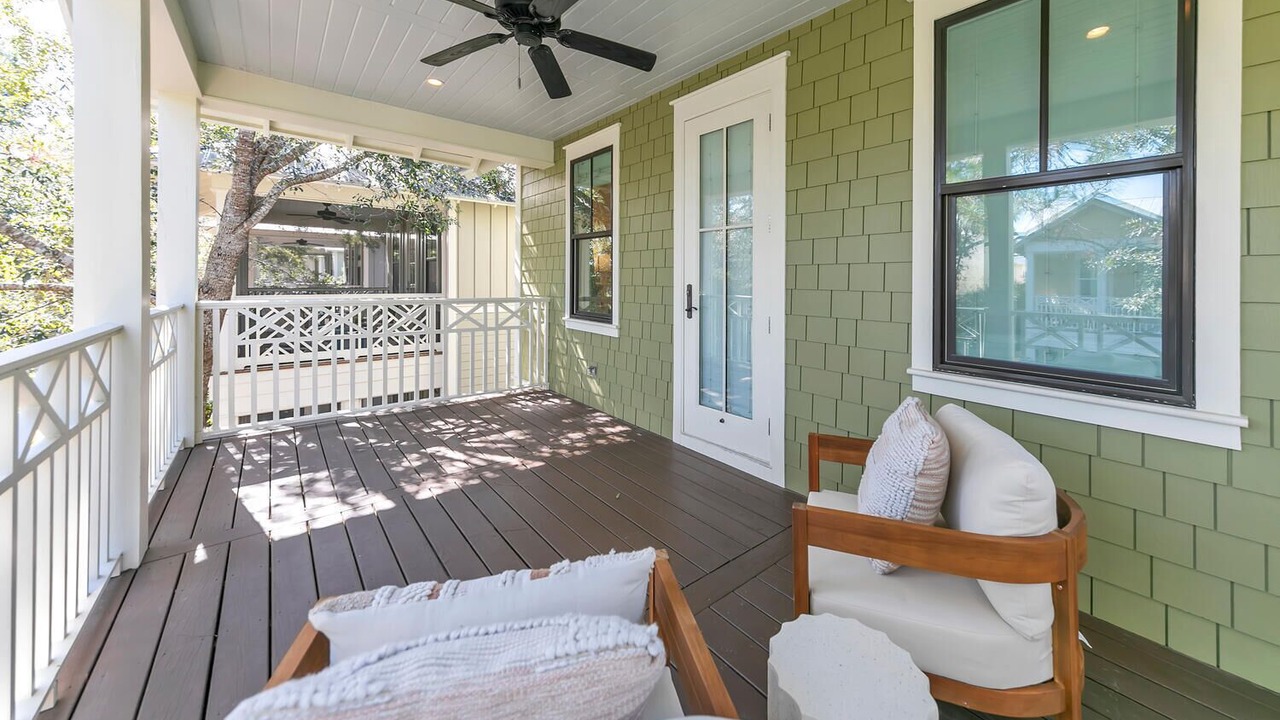 Photo of Patio Balcony in Forest District