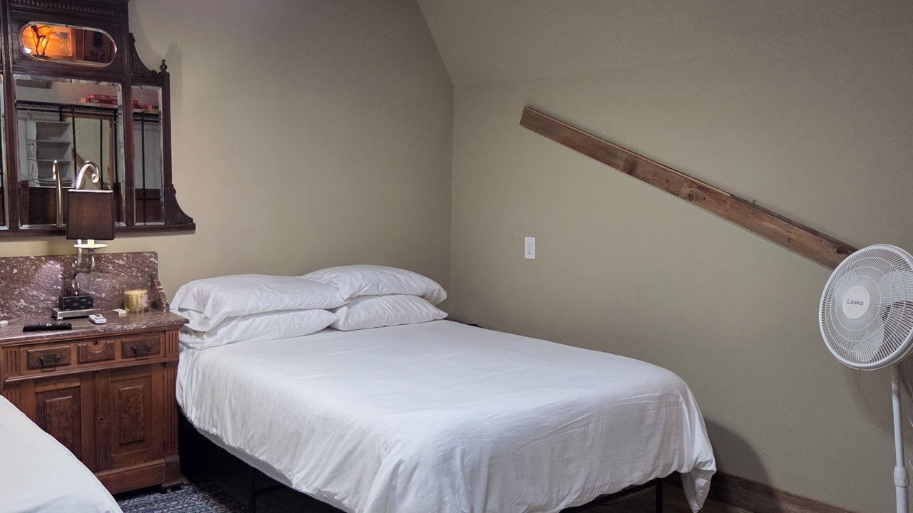 Photo of Bedroom in South Toledo Bend