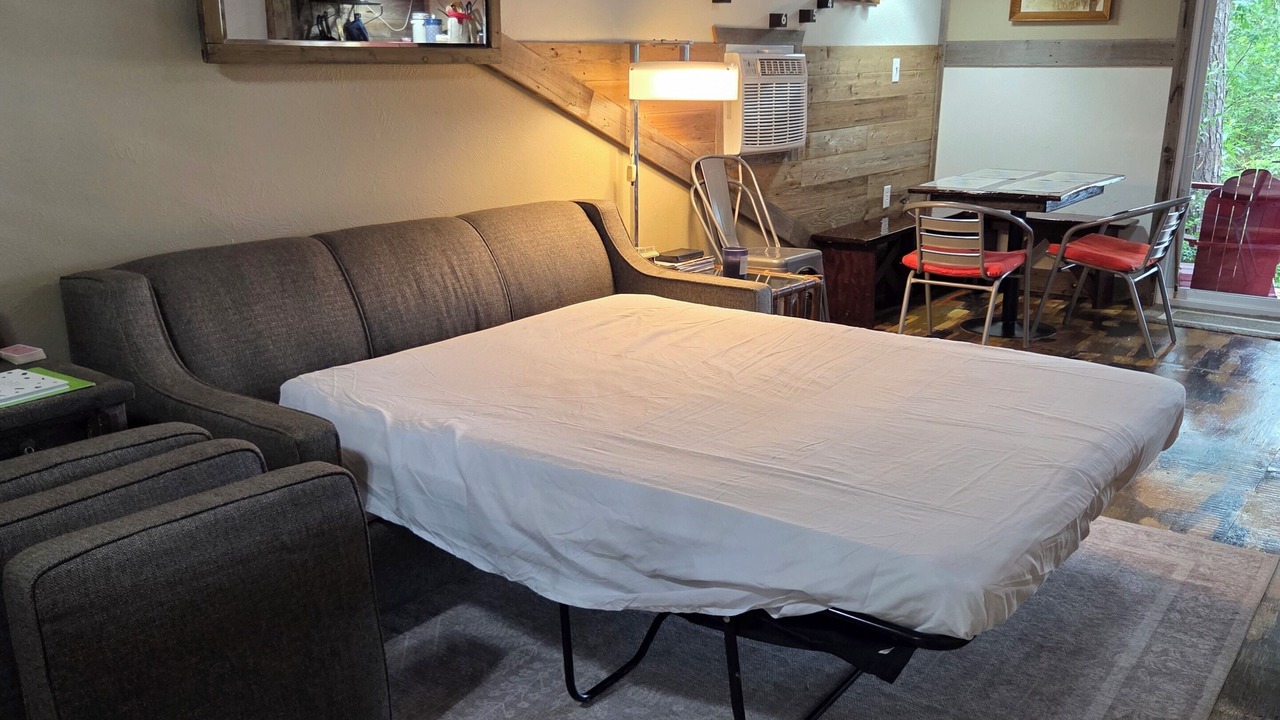 Photo of Bedroom in South Toledo Bend